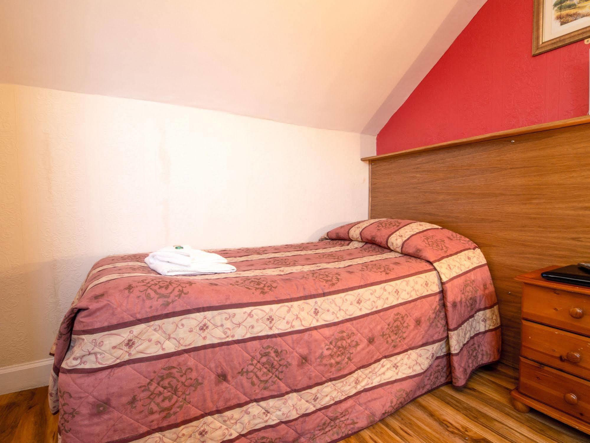 Corstorphine Lodge Hotel Единбург Екстер'єр фото