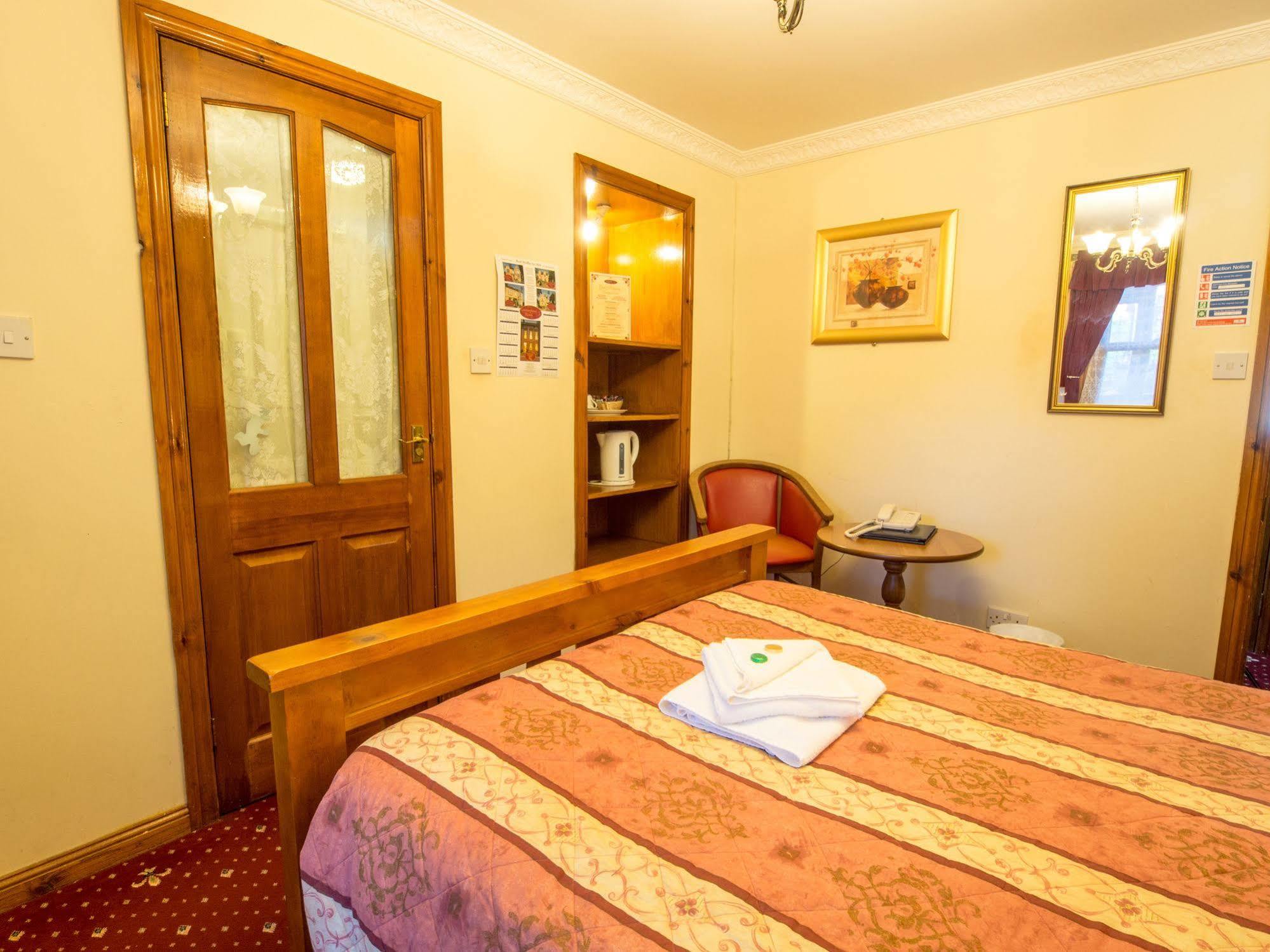 Corstorphine Lodge Hotel Единбург Екстер'єр фото